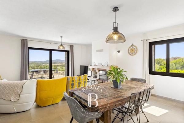 Lecci, Villa 7 Chambres -  263 m² à vendre