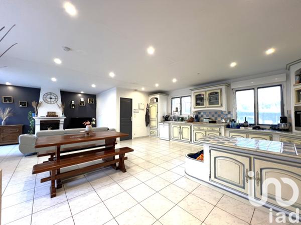 Maison à vendre 4 pièces 102 m² Coutras