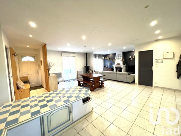 Maison à vendre 4 pièces 102 m² Coutras