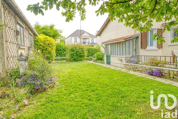 Maison 6 pièces de 92 m² à Sarcelles (95200)