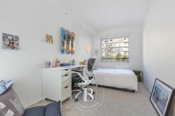 Courbevoie, Appartement 3 Chambres -  104 m² à vendre