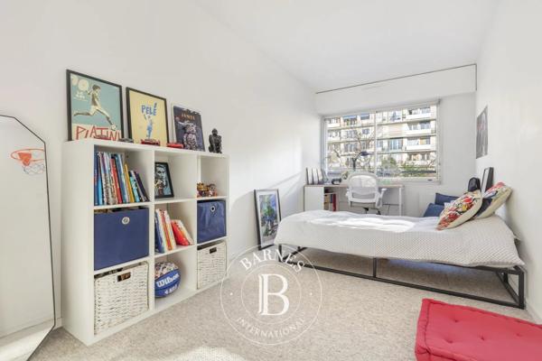 Courbevoie, Appartement 3 Chambres -  104 m² à vendre