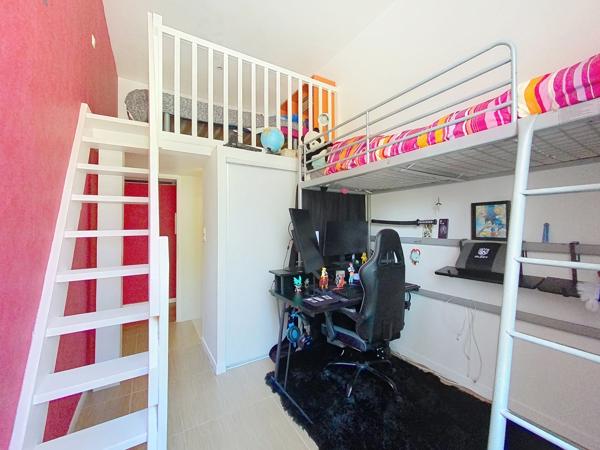 Appartement À vendre 4 pièce(s)