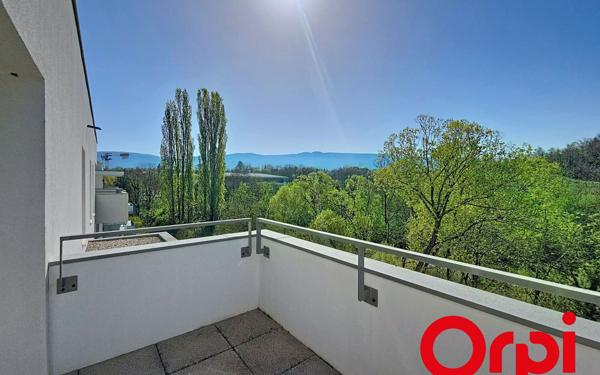 Appartement à vendre    2 pièces • 44 m2 Saint-Julien-en-Genevois