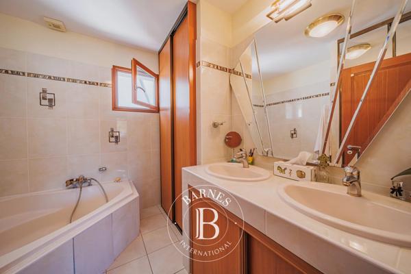 Arcachon, Villa 4 Chambres -  210 m² à vendre