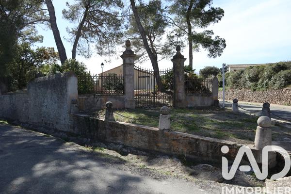 Terrain à vendre 668 m² Escales