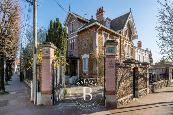Saint-Maur-des-Fossés, Maison 7 Chambres -  364 m² à vendre
