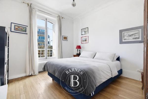 Saint-Maur-des-Fossés, Maison 7 Chambres -  364 m² à vendre