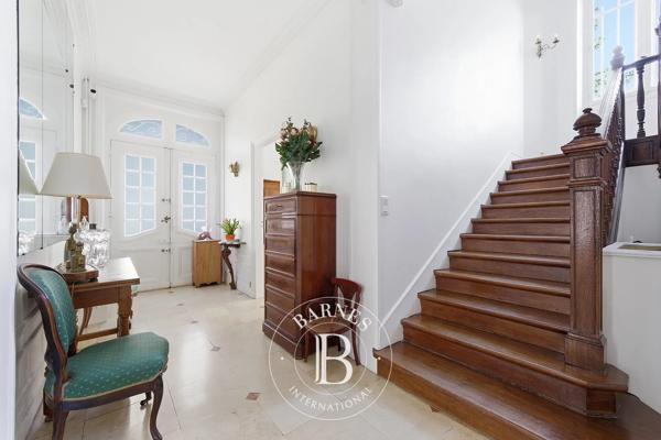 Saint-Maur-des-Fossés, Maison 7 Chambres -  364 m² à vendre