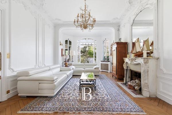 Saint-Maur-des-Fossés, Maison 7 Chambres -  364 m² à vendre
