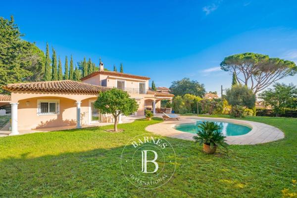 Mandelieu-la-Napoule, Villa 4 Chambres -  289 m² à vendre