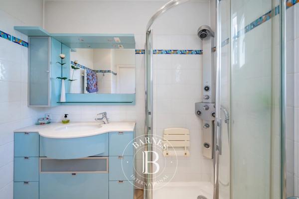 Mandelieu-la-Napoule, Villa 4 Chambres -  289 m² à vendre