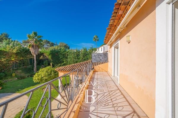 Mandelieu-la-Napoule, Villa 4 Chambres -  289 m² à vendre