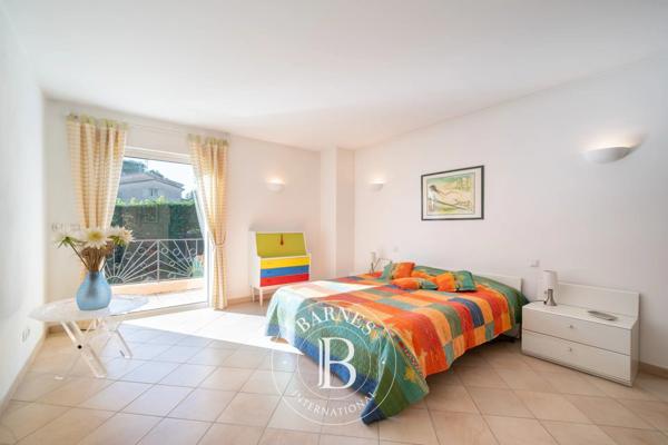 Mandelieu-la-Napoule, Villa 4 Chambres -  289 m² à vendre