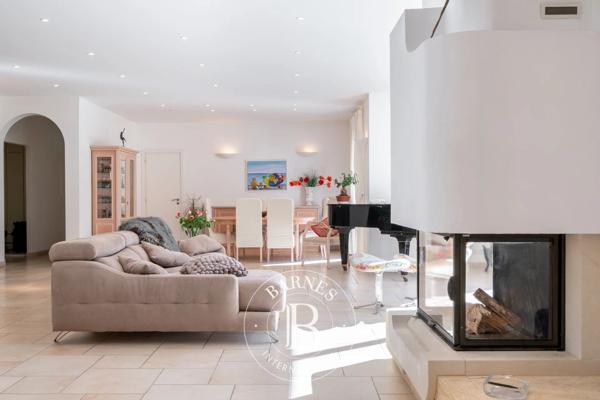 Mandelieu-la-Napoule, Villa 4 Chambres -  289 m² à vendre