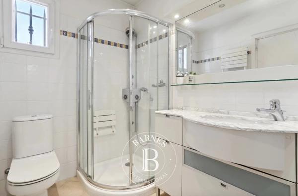 Mandelieu-la-Napoule, Villa 4 Chambres -  289 m² à vendre