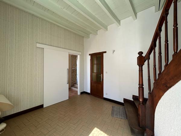 10 MIN NORD-EST DE POITIERS - MAISON ANCIENNE T 7 Saint-Georges-lès-Baillargeaux (86130)