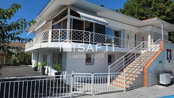 Maison 250 m² - centre à pied - calme - piscine