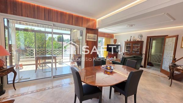 Maison 250 m² - centre à pied - calme - piscine