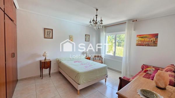 Maison 250 m² - centre à pied - calme - piscine
