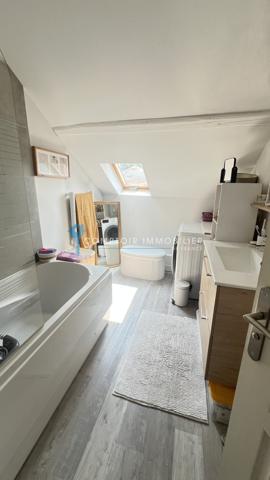Appartement
                                                                                                                                                                                                                                                                                                                        2 pièce(s)                                                                                                                                                                                                          1 chambre(s)                                                                                                                                                                                                          38.56  m²