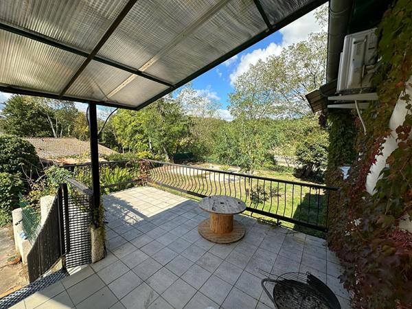 Immeuble Bessieres 10 pièce(s) 375 m2