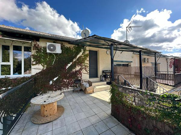 Immeuble Bessieres 10 pièce(s) 375 m2