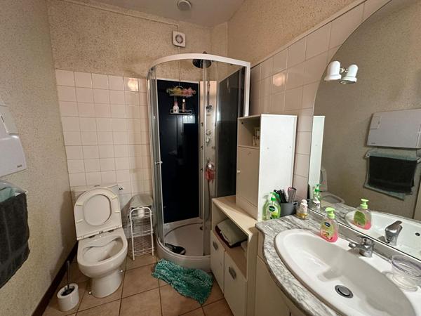 Immeuble Bessieres 10 pièce(s) 375 m2