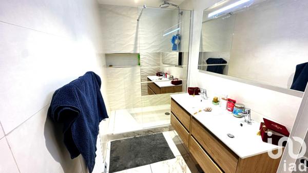 Loft 7 pièces de 132 m² à Saint-Étienne (42000)