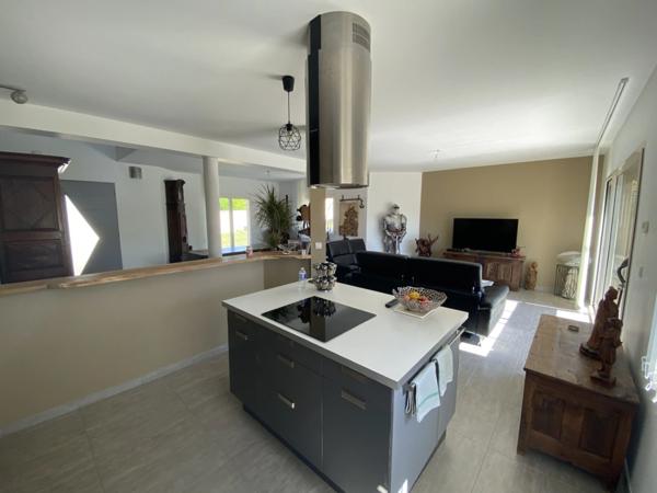 A Fenay, Grand Dijon et Divia, Maison contemporaine de 135 m2