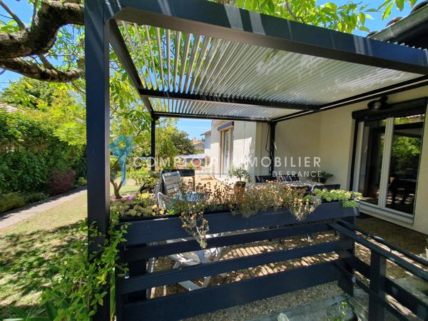 Villa 6 pièce(s) 4 chambre(s) 122 m²