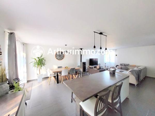 Vente Maison 5 pièces 122 m2 à Savigny-le-Temple