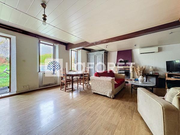 Achat maison près de MONCOUTANT - 6 pièce(s) - 101 m² - 103 700 €