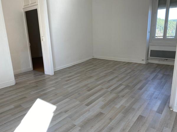 APPARTEMENT DE TYPE F3