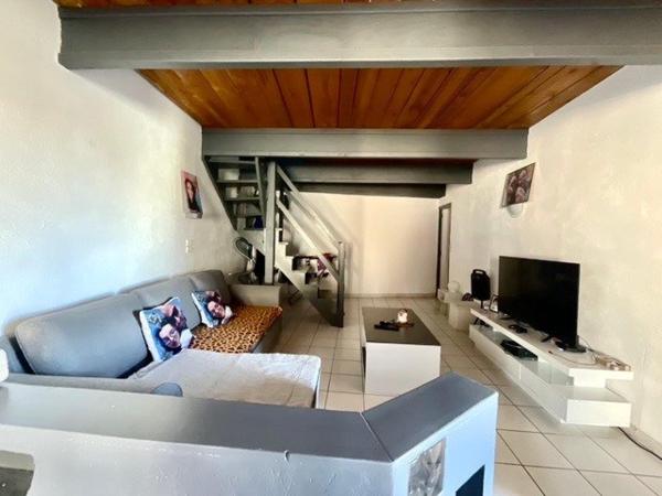 Investir au cœur du village, entre charme et rentabilité.