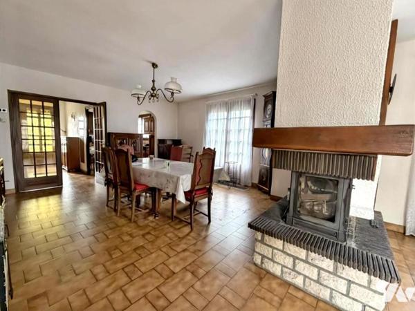 FOUILLOY (80) - Maison de plain-pied 4 chambres - Sous-sol complet
