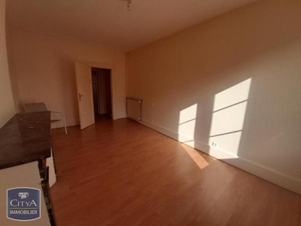 Appartement à louer 4 pièces 104.49m²