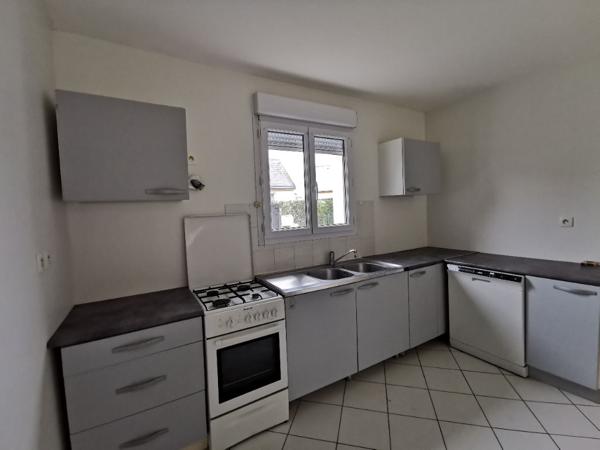 MAISON MONTREUIL-JUIGNE 4 pièce(s) 100 m2