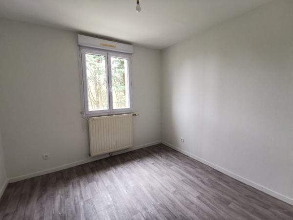 MAISON MONTREUIL-JUIGNE 4 pièce(s) 100 m2