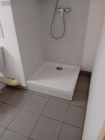 Studio à vendre à Saint-Denis en Seine-Saint-Denis (93200), ref : JO/1047