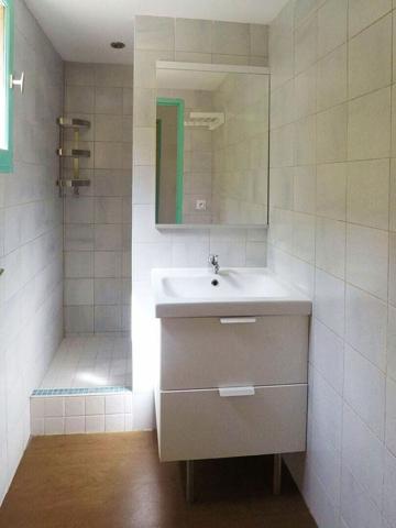 Maison à vendre    2 pièces •  Salavas