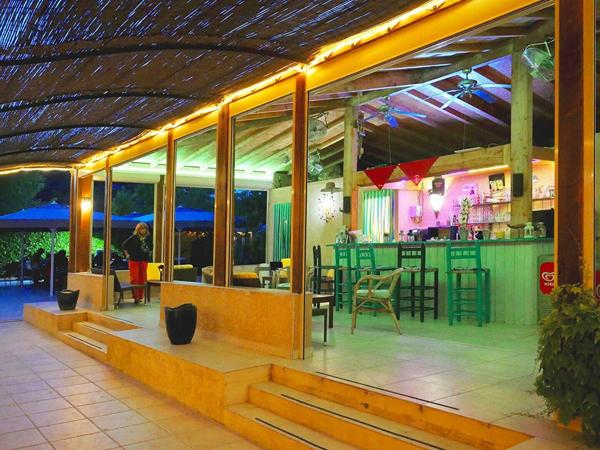 Maison à vendre    2 pièces •  Salavas