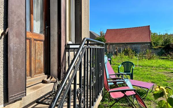 Maison à vendre    2 pièces •  Montmarault