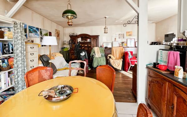 Maison à vendre    2 pièces •  Montmarault