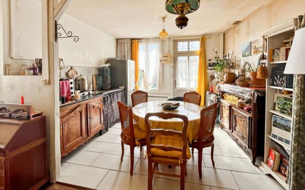 Maison à vendre    2 pièces •  Montmarault