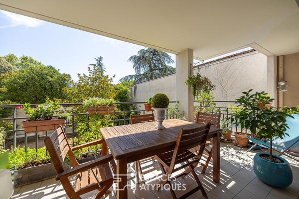 Appartement contemporain avec balcon