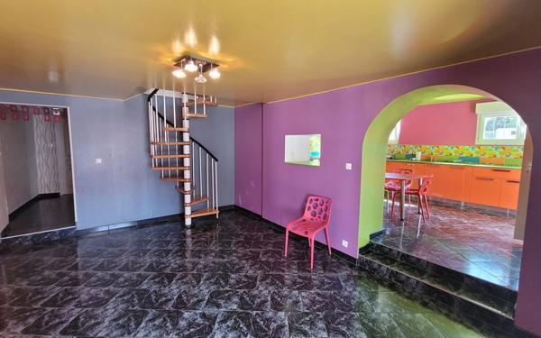 Maison à vendre    5 pièces •  Marcollin