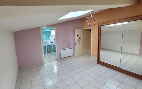 Maison à vendre    5 pièces •  Marcollin