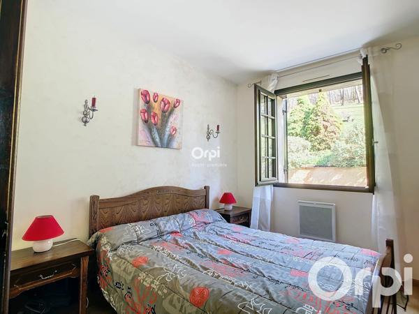 Maison à vendre    5 pièces •  Chancelade