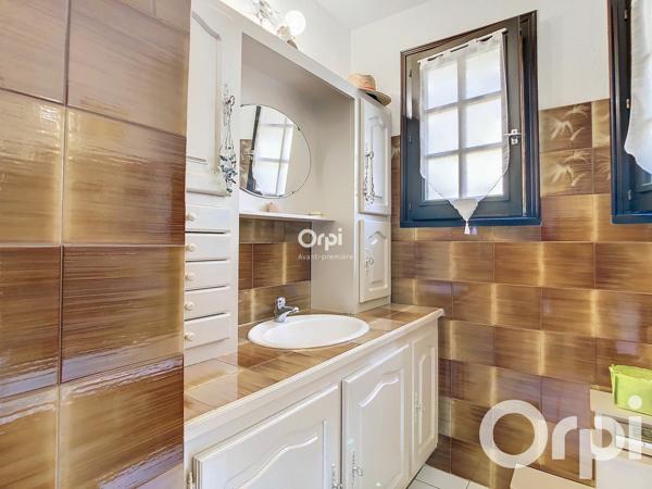 Maison à vendre    5 pièces •  Chancelade